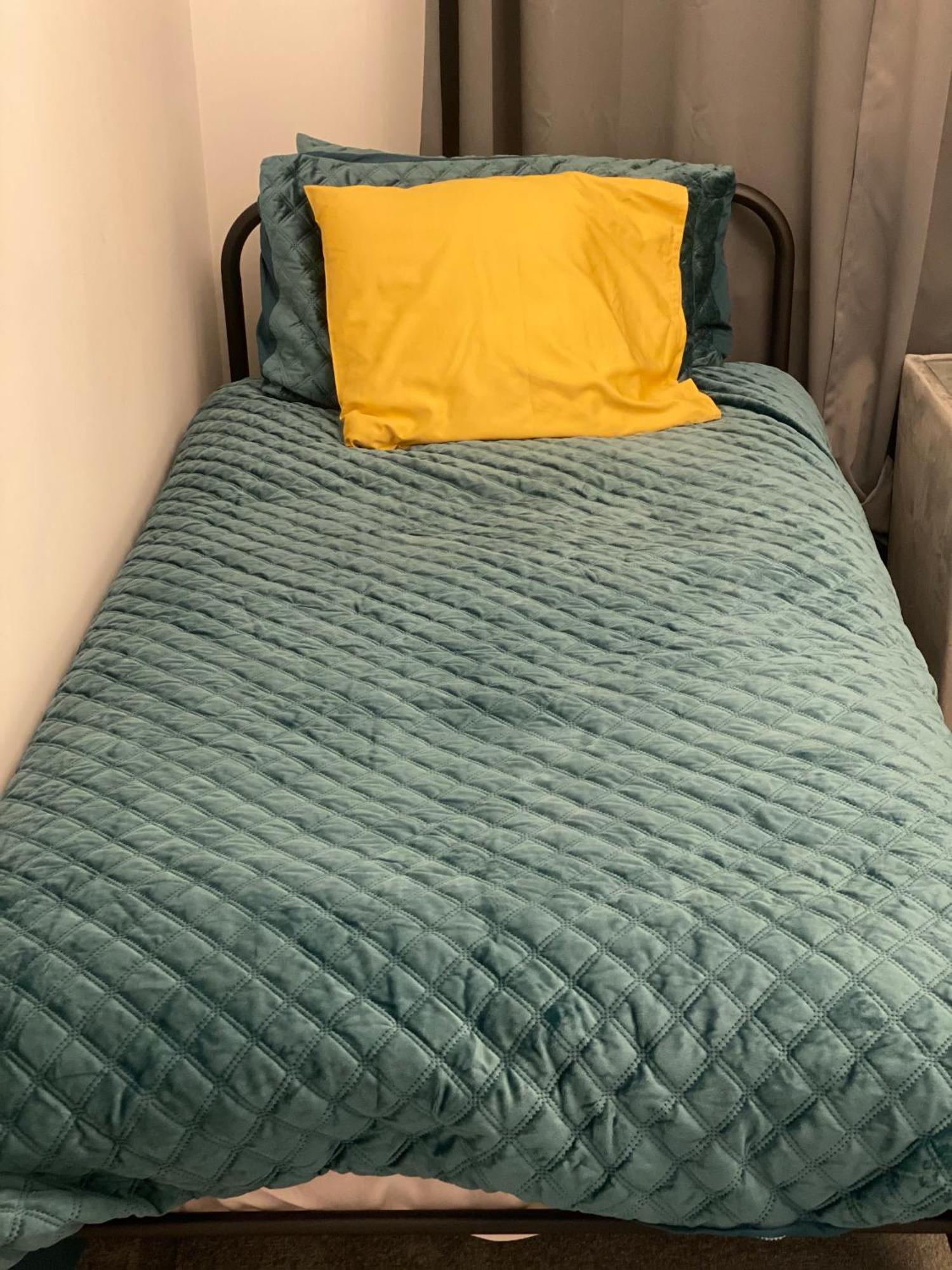 Peterborough Brand New City Center Apartment 2 Bedroom 2 Bath Apartment Free Parking Contractors Welcome Eksteriør bilde